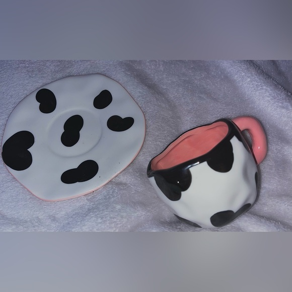 Cow Print Ceramic Mug and Saucer Set | Cute Novelty 🖤🤍🩷🐮☕️ - Picture 7 of 11